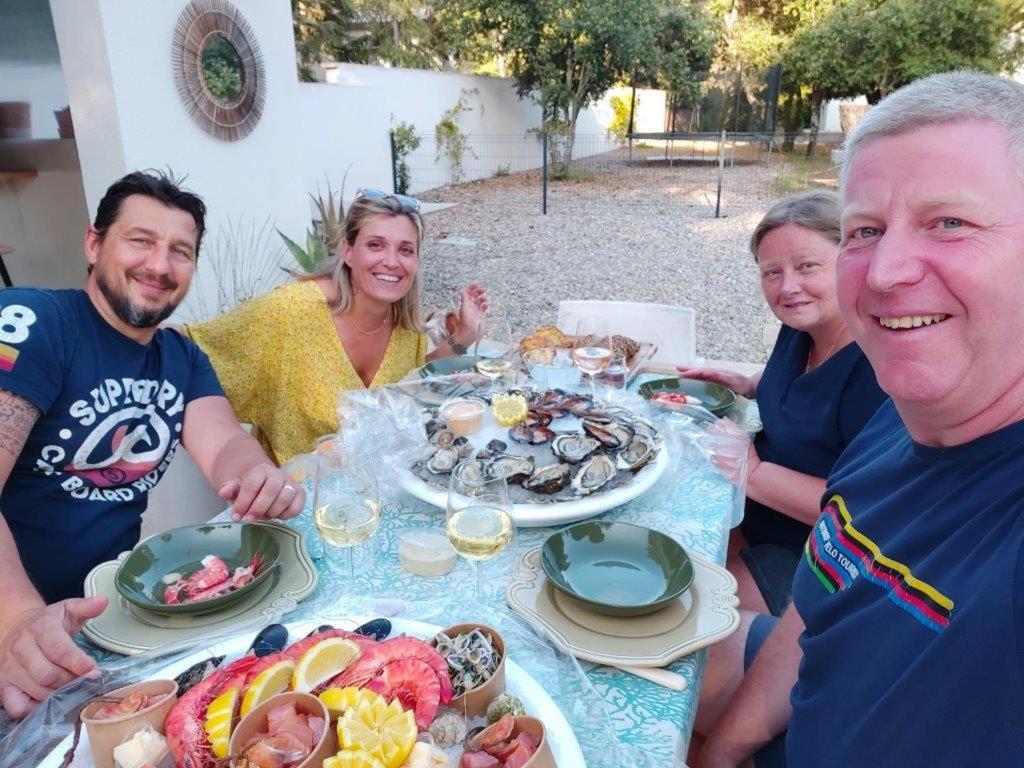 Gite Dans Les Pins Avec Piscine Mazan Exterior foto