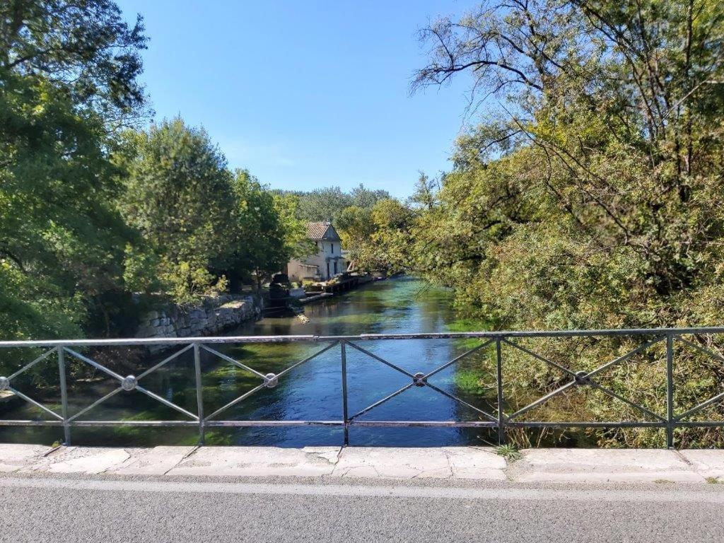 Gite Dans Les Pins Avec Piscine Mazan Exterior foto