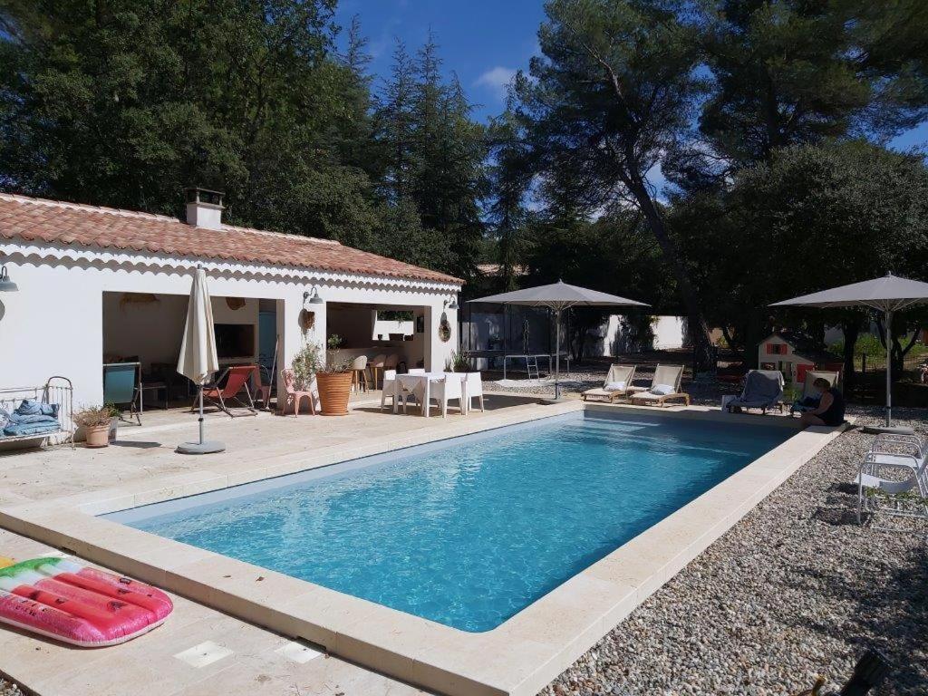Gite Dans Les Pins Avec Piscine Mazan Exterior foto